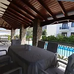 Lanka Villa *